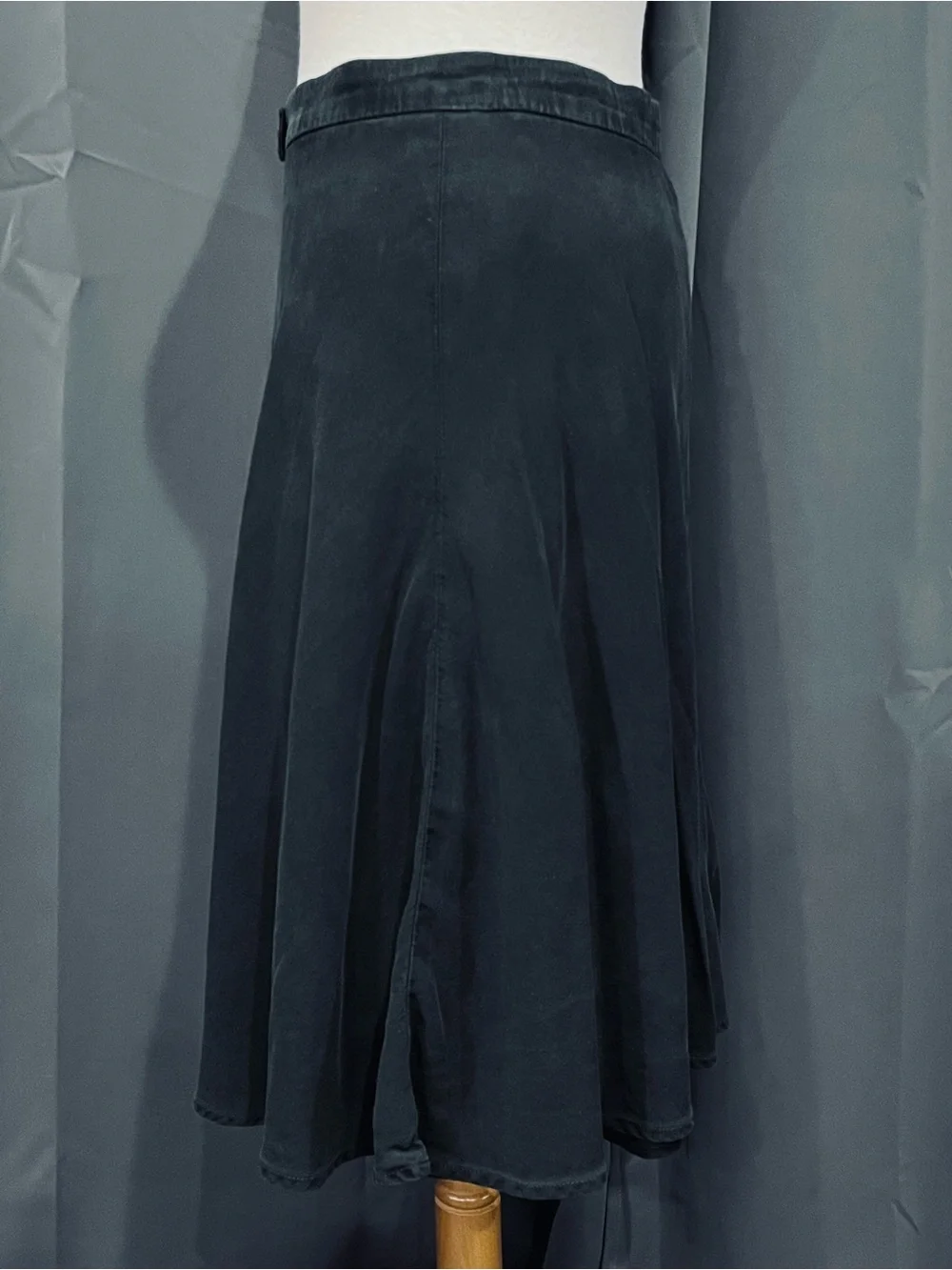 Carlisle Sz 8 Lined Black Suede Pleated A Line Mini Skirt.